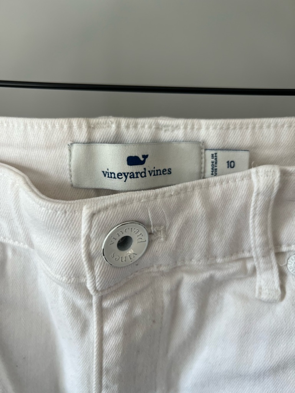 Vineyard Vines White Denim Mini Skirt Size 10 - Picture 6 of 9